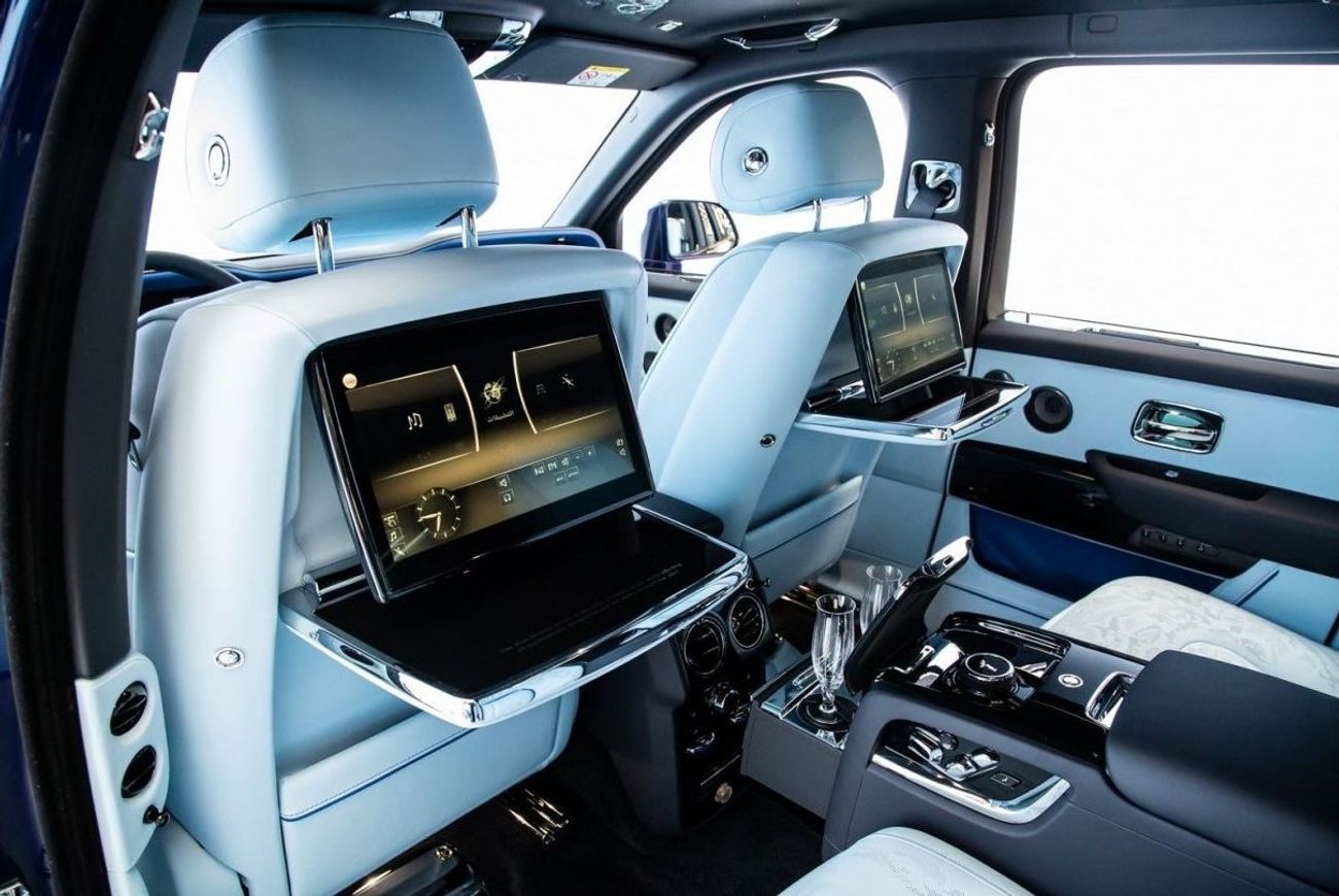 Rolls-Royce Cullinan BLUE SHADOW