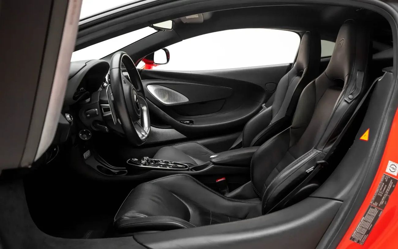 McLaren GT - GCC Spec - With Warranty