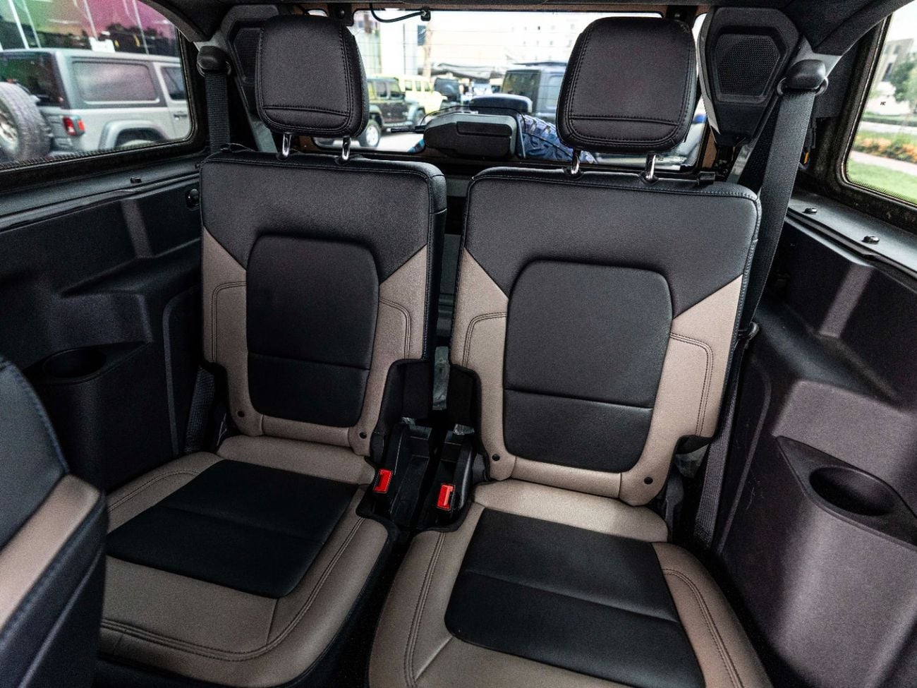 فورد برونكو Wildtrak 2.7L (4 Seater)