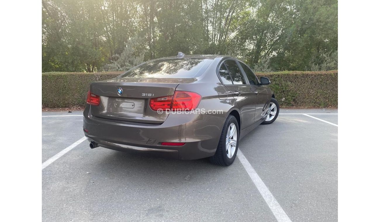 بي أم دبليو 316i اكسكلوسيف