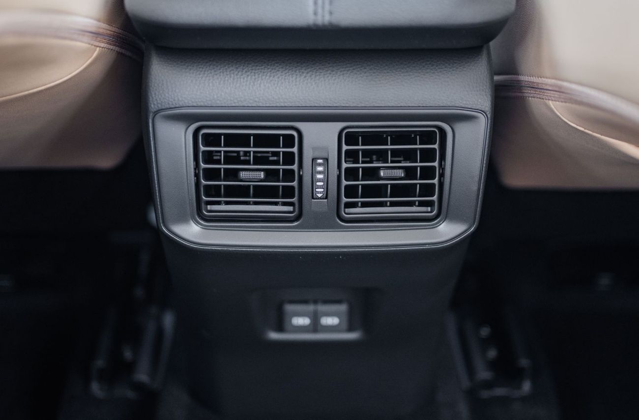 Toyota RAV4 2025 Toyota Rav4 Limited 2.5L AT Hybrid (White)