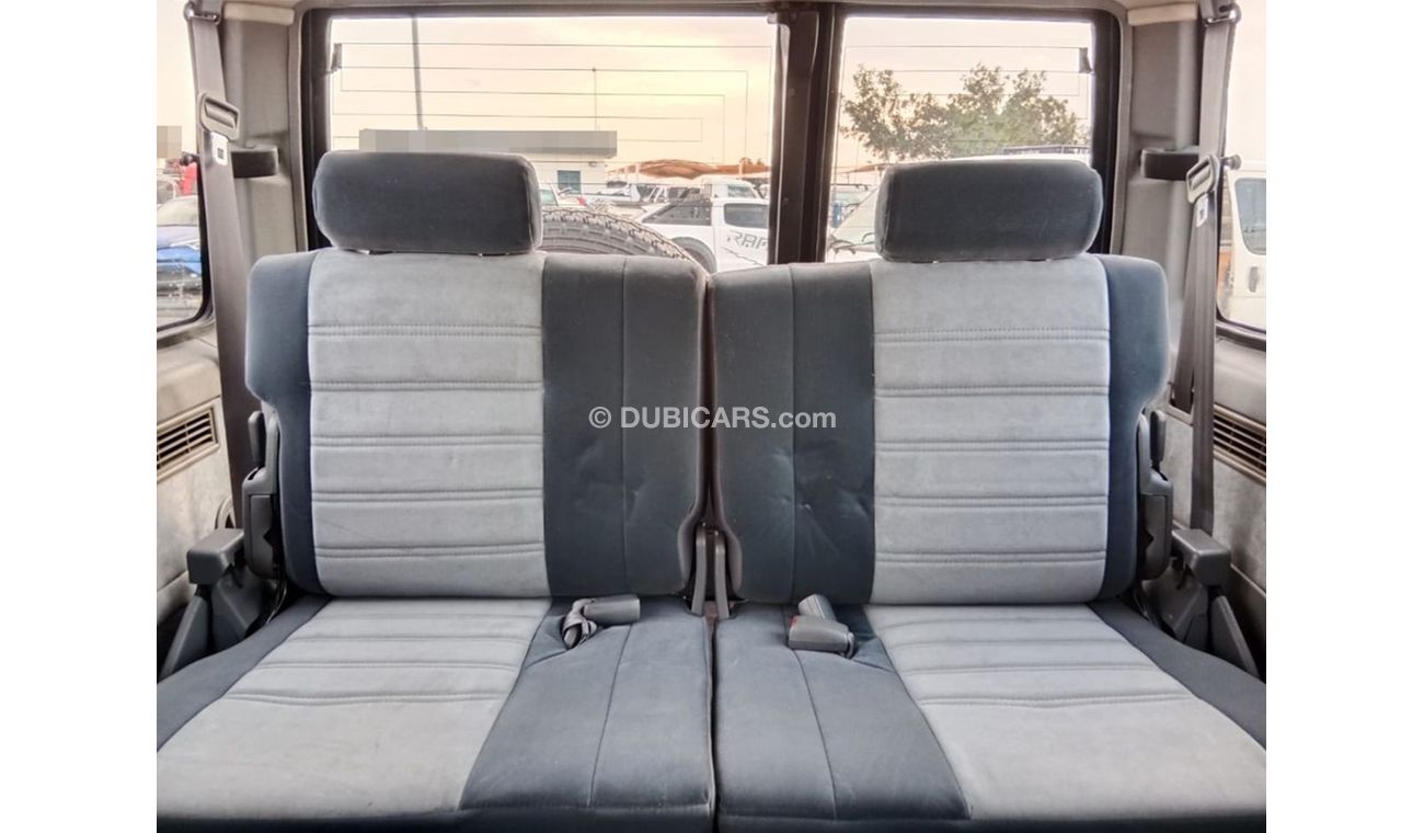 تويوتا لاند كروزر TOYOTA LAND CRUISER RIGHT HAND DRIVE(PM1730)