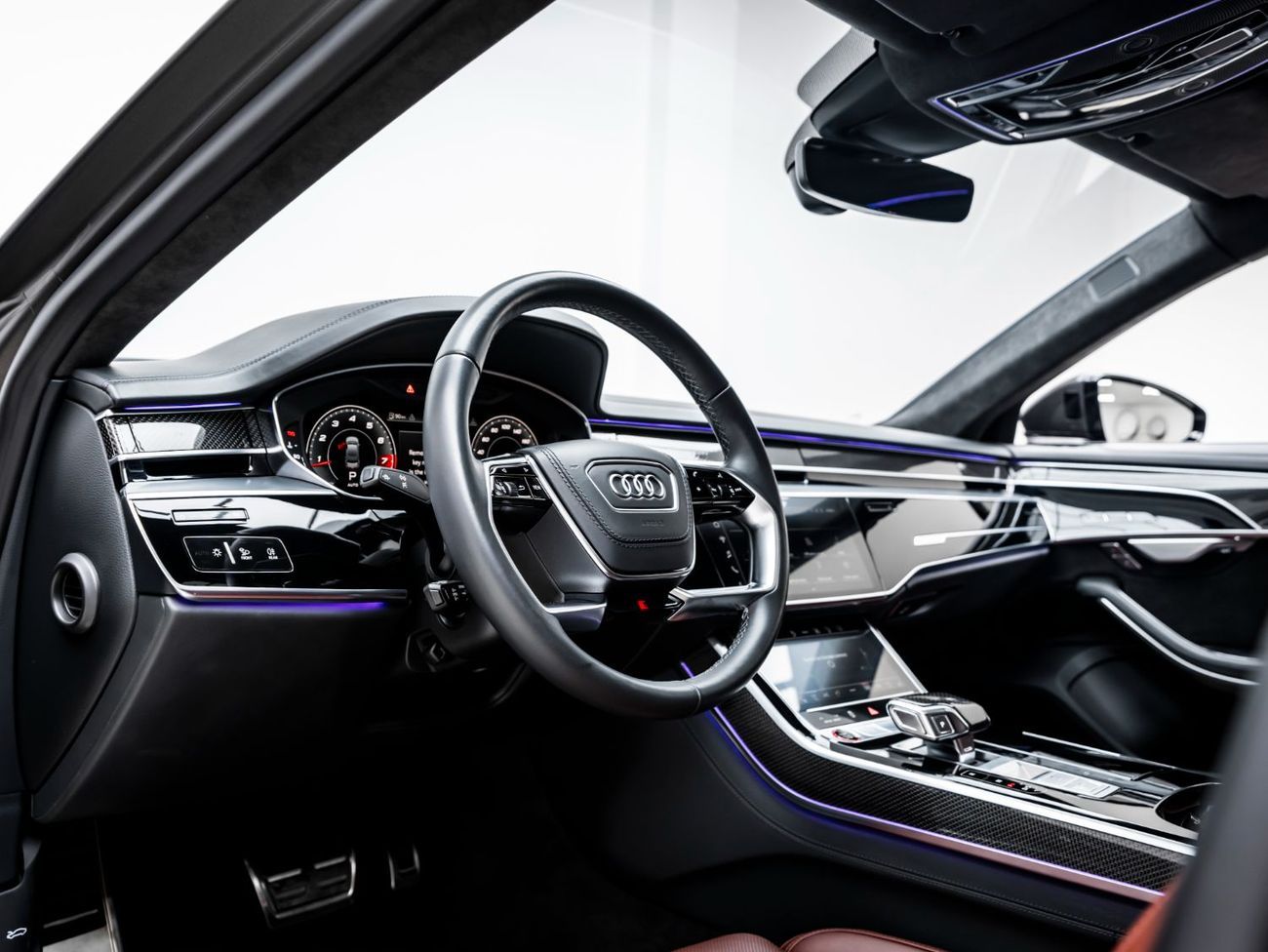 أودي S8 Std 4.0L (563 HP)