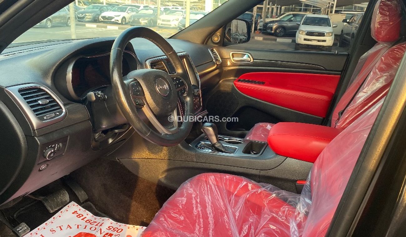 جيب جراند شيروكي Laredo 3.6L -V6