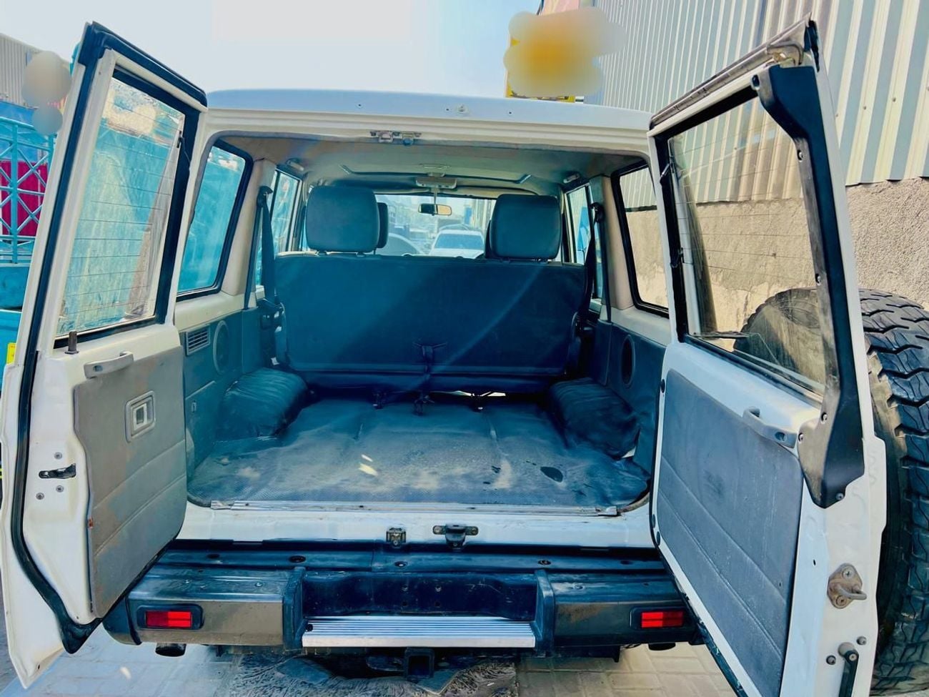 تويوتا لاند كروزر Toyota landcruise Hardtop 2011model 4.2 1HZ Diesel engine Colour White Transmission Manual Interior