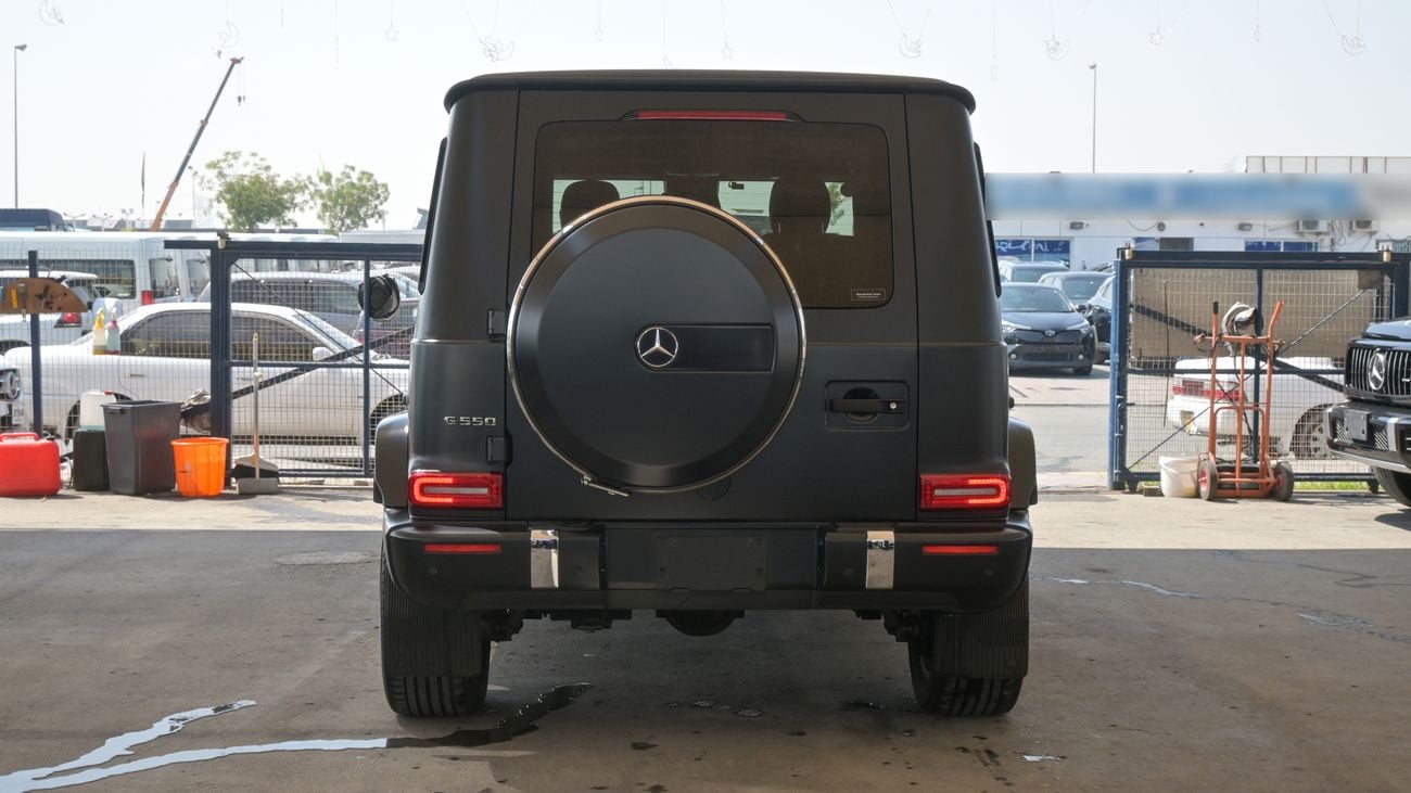 مرسيدس بنز G 550