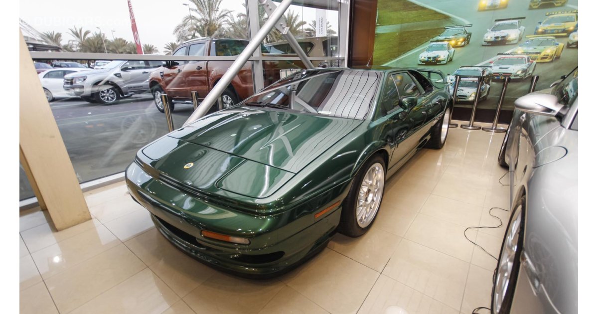 Lotus Esprit for sale: AED 230,000. Green, 2004