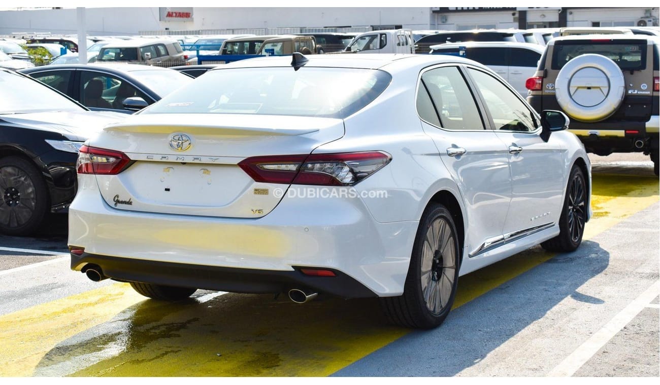 New Toyota Camry 2023 for sale in Dubai - 591620