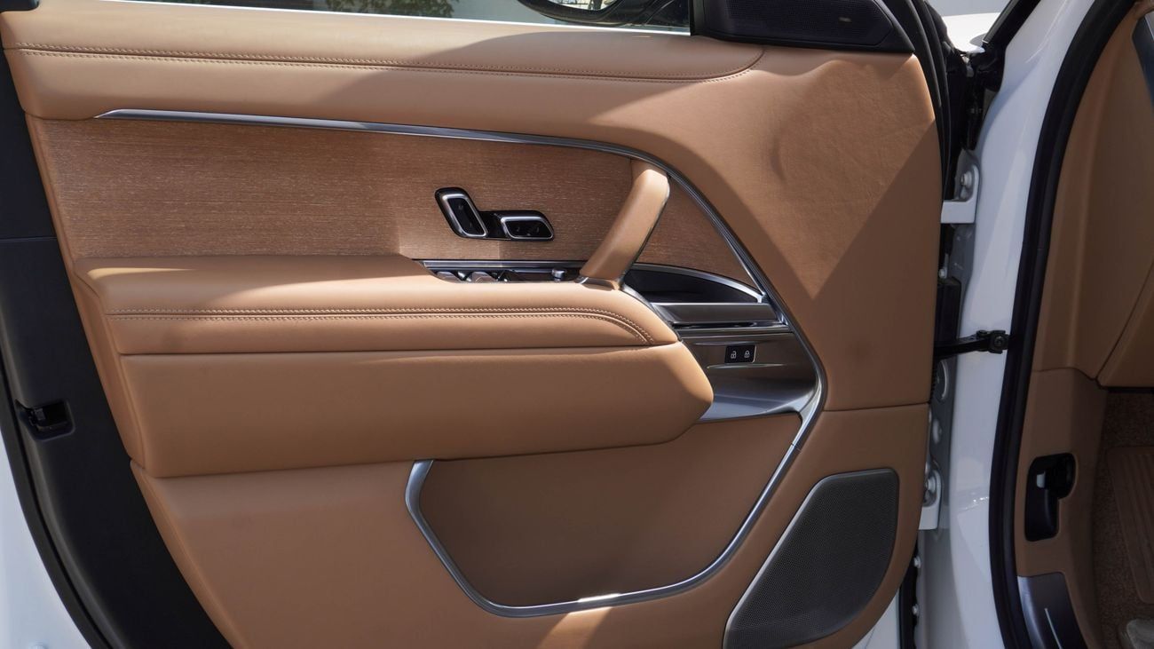 Land Rover Range Rover SV P615 4.4P MHEV V8 LWB  (For Local plus 10%)