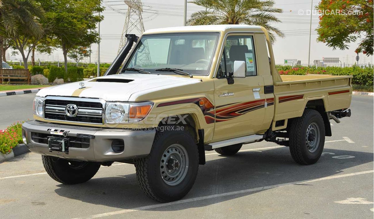 تويوتا لاند كروزر بيك آب SC 79 4.5 DSL V8 WITH WINCH AND DIFF FULL OPTION