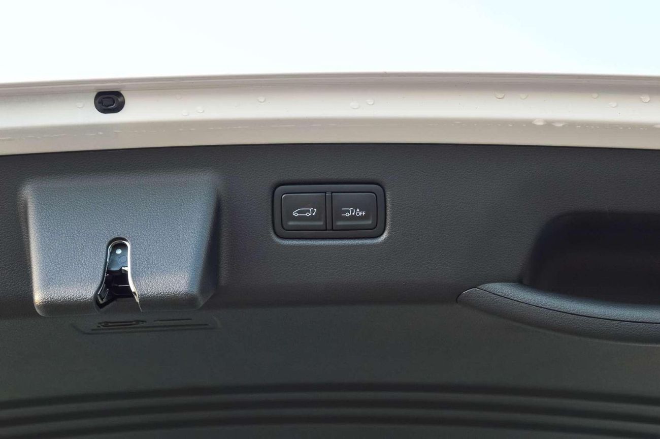 Hyundai Staria HYUNDAI STARIA 2.2L DIESEL LUXURY 2025