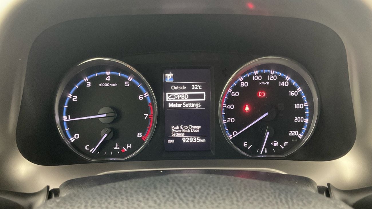 تويوتا راف ٤ 2.5 VXR 4WD NAV LHR AUTO | شامل الضمان | 0 ﺪﻔﻋﺓ ﺃﻮﻟﻯ