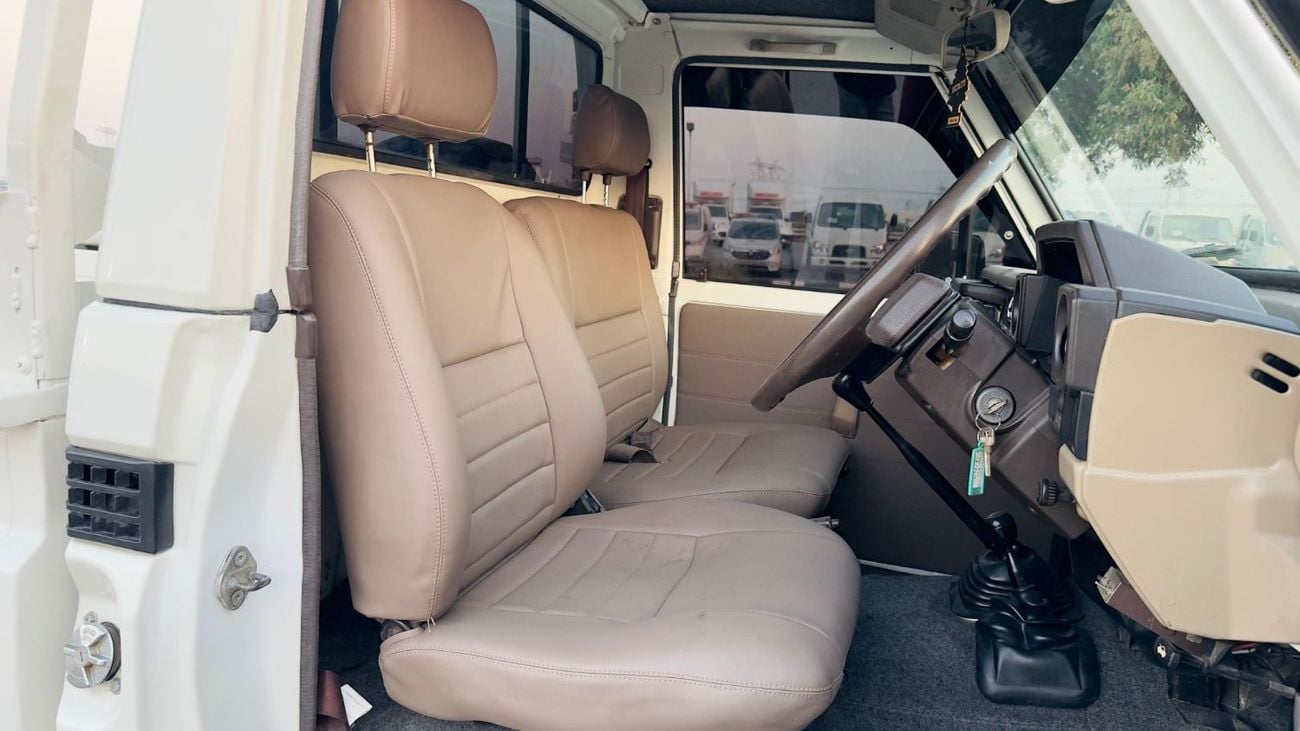 تويوتا لاند كروزر بيك آب SINGLE CABIN | RHD | 1990 | 4.0L DIESEL ENGINE | MAUNAL TRANSMISSION | AIR SNORKEL