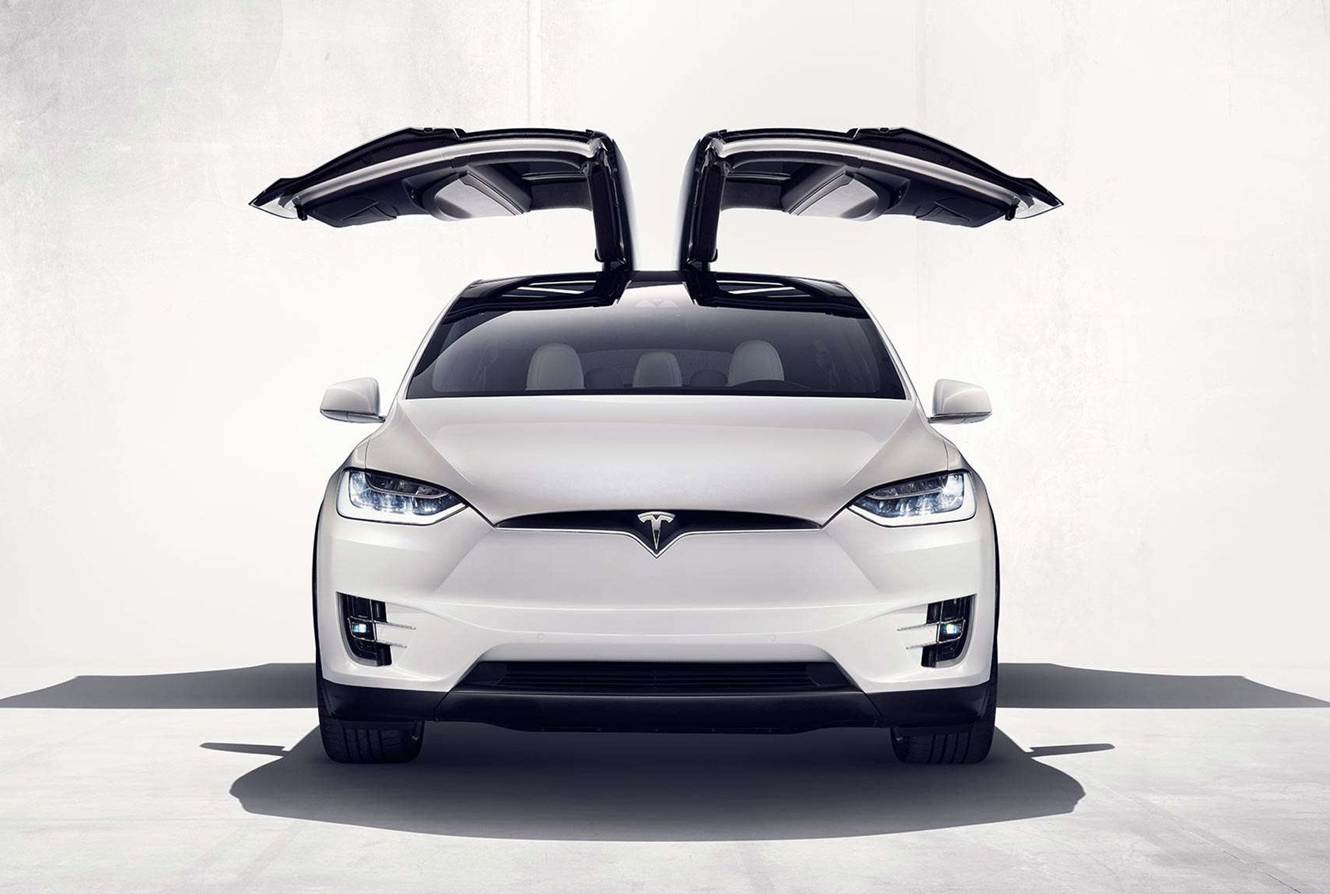 Tesla Model X exterior - Front  