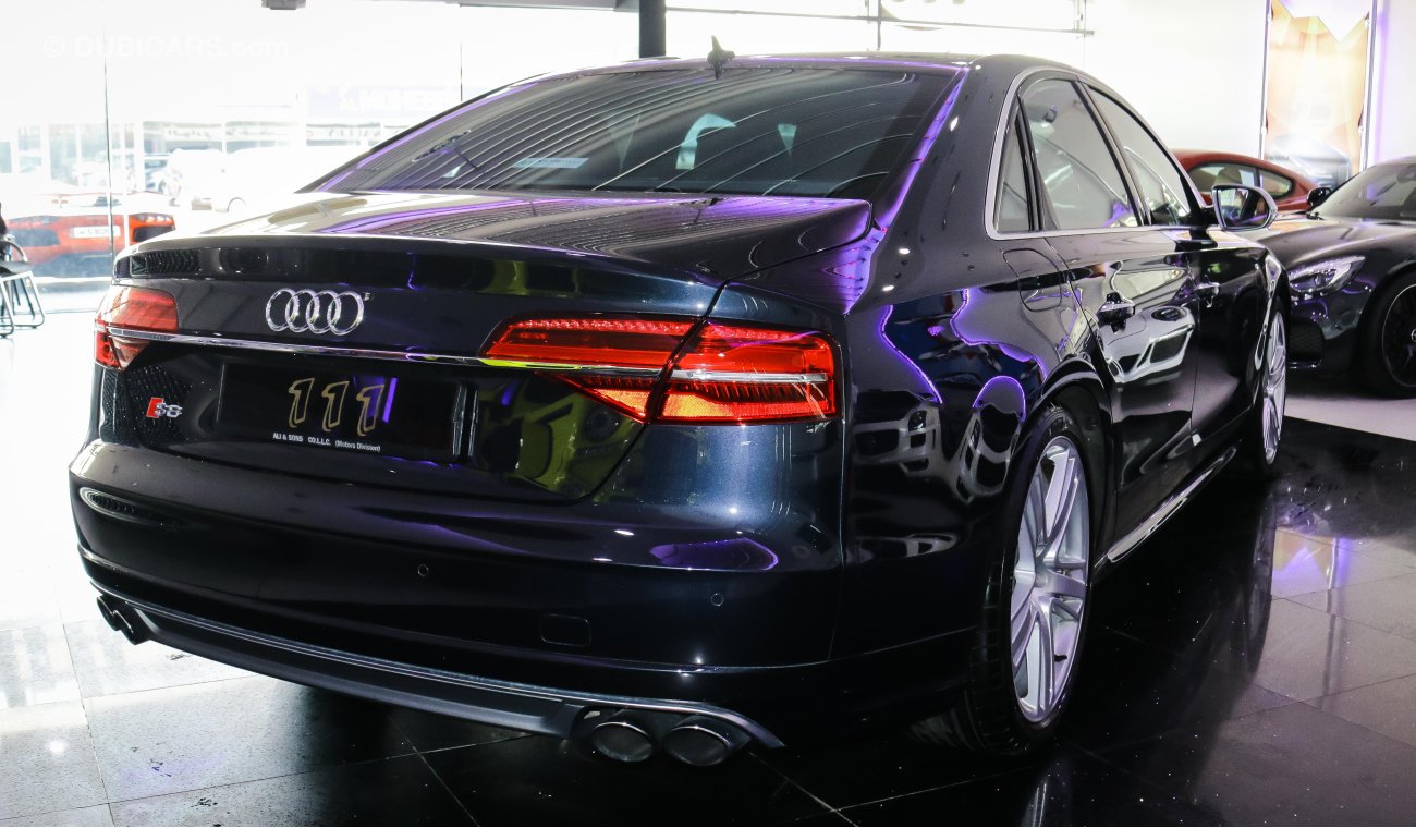 Audi S8 V8 T