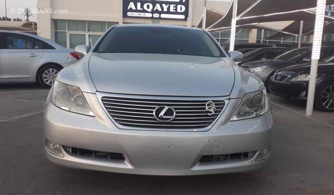 Lexus LS460