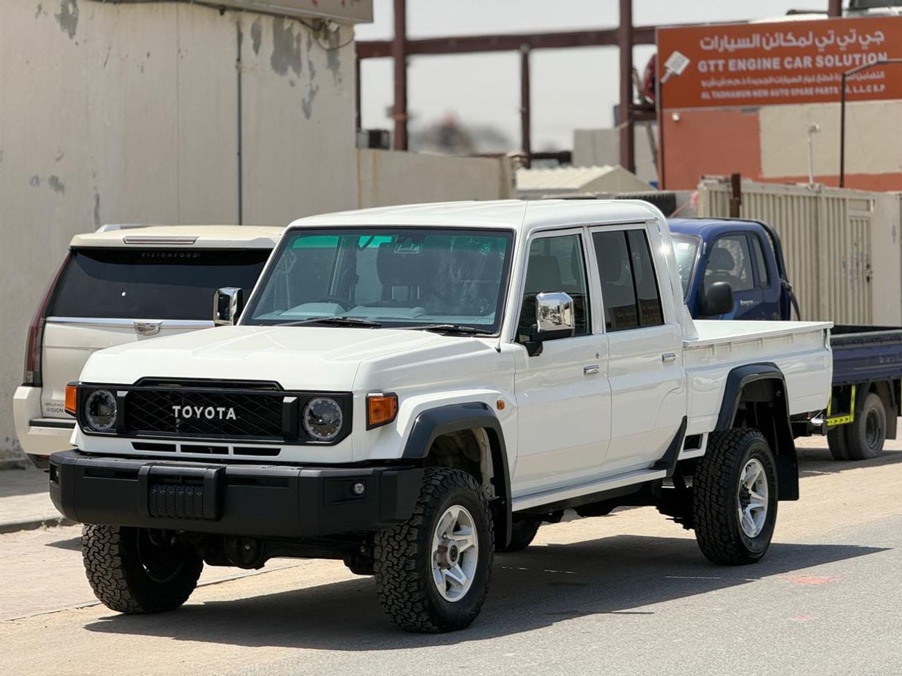 تويوتا لاند كروزر  4.5 L V8 DIESEL PICK UP