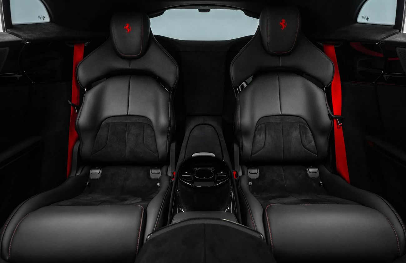 فيراري بوروسانجوي 6.5L V12 Naturally Aspirated Engine