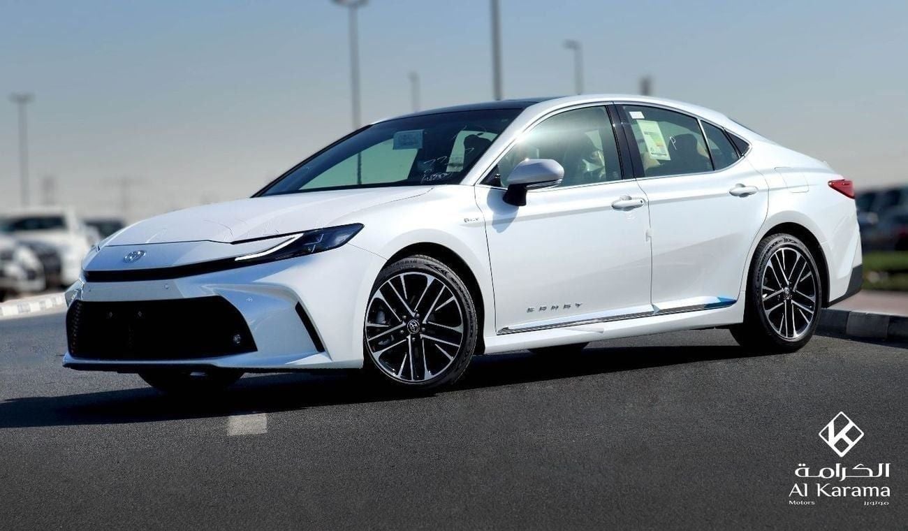Toyota Camry LE HEV 2.5L Hybrid | Panoramic Roof | Power Seat | Rear Camera | 18" Alloy Wheels | GCC Specs