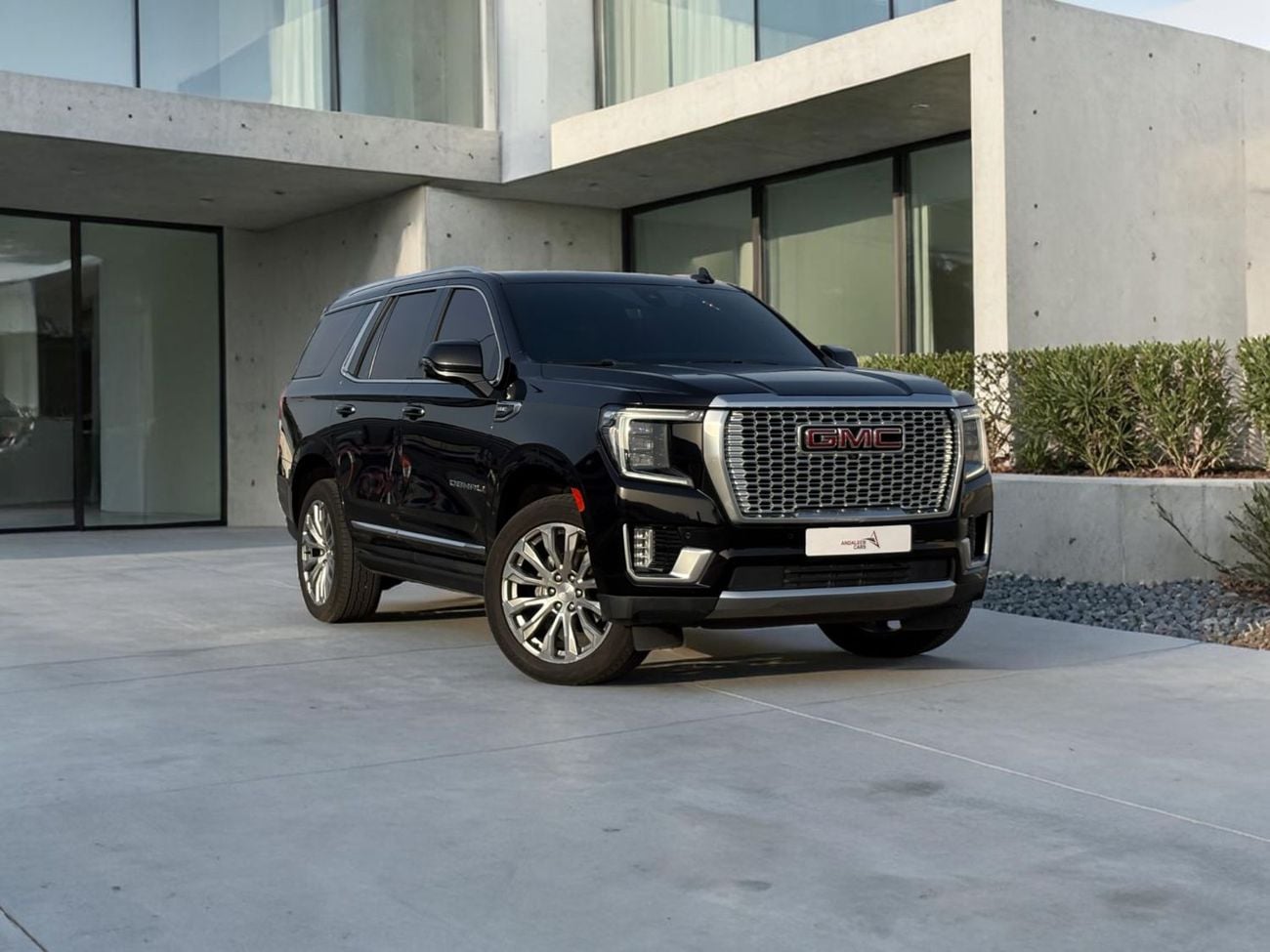 GMC Yukon Denali 6.2L (8 Seater) AED 2,080 P.M | 0% DOWN PAYMENT | GMC YUKON DENALI | 6.2L V8 | 2022 | GCC SPE