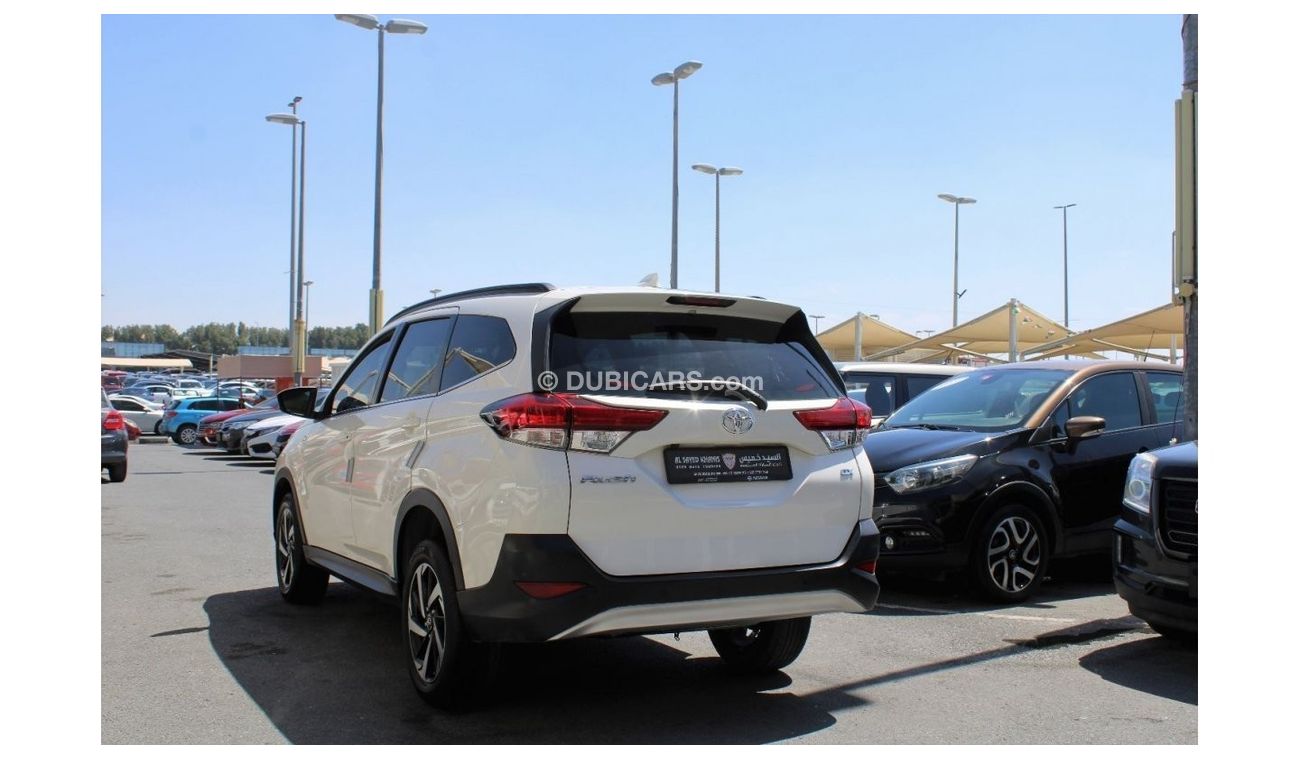 تويوتا راش خالية من الحوادث - خليجي - مكينة 1500 سي سي - جي اكي - السيارة بحالة ممتازة من الداخل والخارج