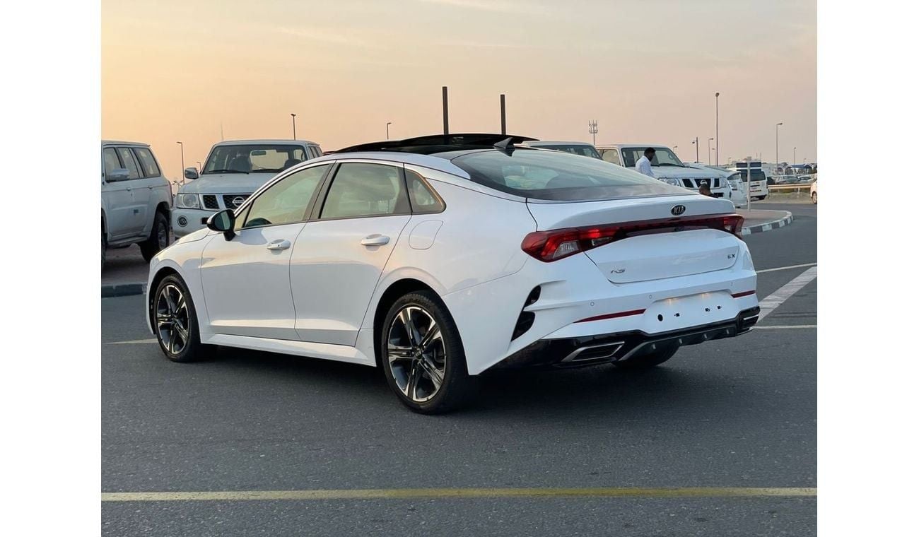 Kia K5 2021 Kia K5 EX 1.6L Turbo V4 Full Option Panoramic View With Radar And Sensor - 37,800 Km