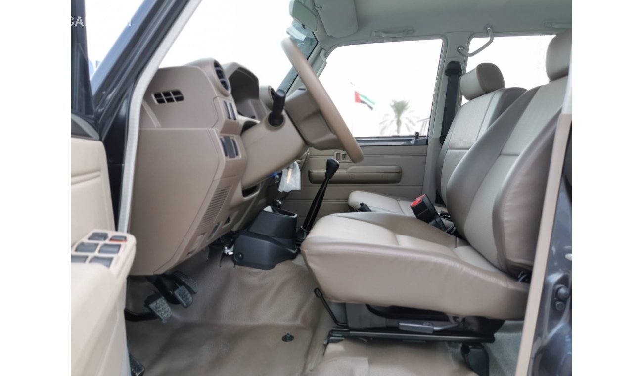 Toyota Land Cruiser 4.2L, 16' Alloy Rims, Central Door Lock System, Power Window, Key Start, 4WD Gear Box, CODE-LCGY20