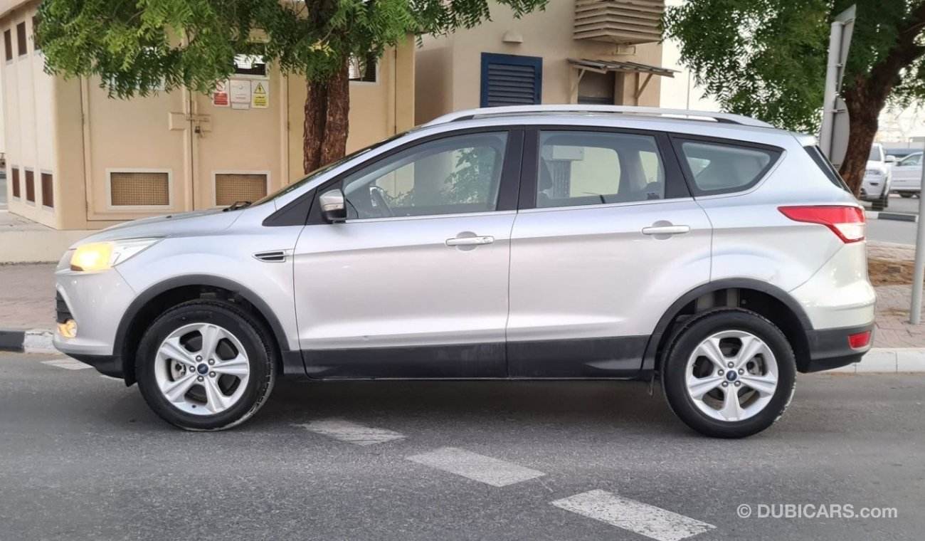 Ford Escape Ford Escape SE Ecoboost 2016 GCC Perfect Condition