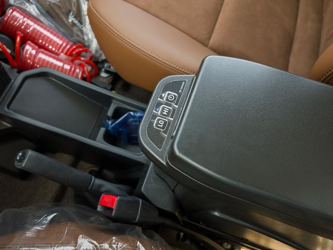 تويوتا لاند كروزر 70 LC76 LX EXPORT ONLY - TOYOTA LC76 LX 2.8L A/T