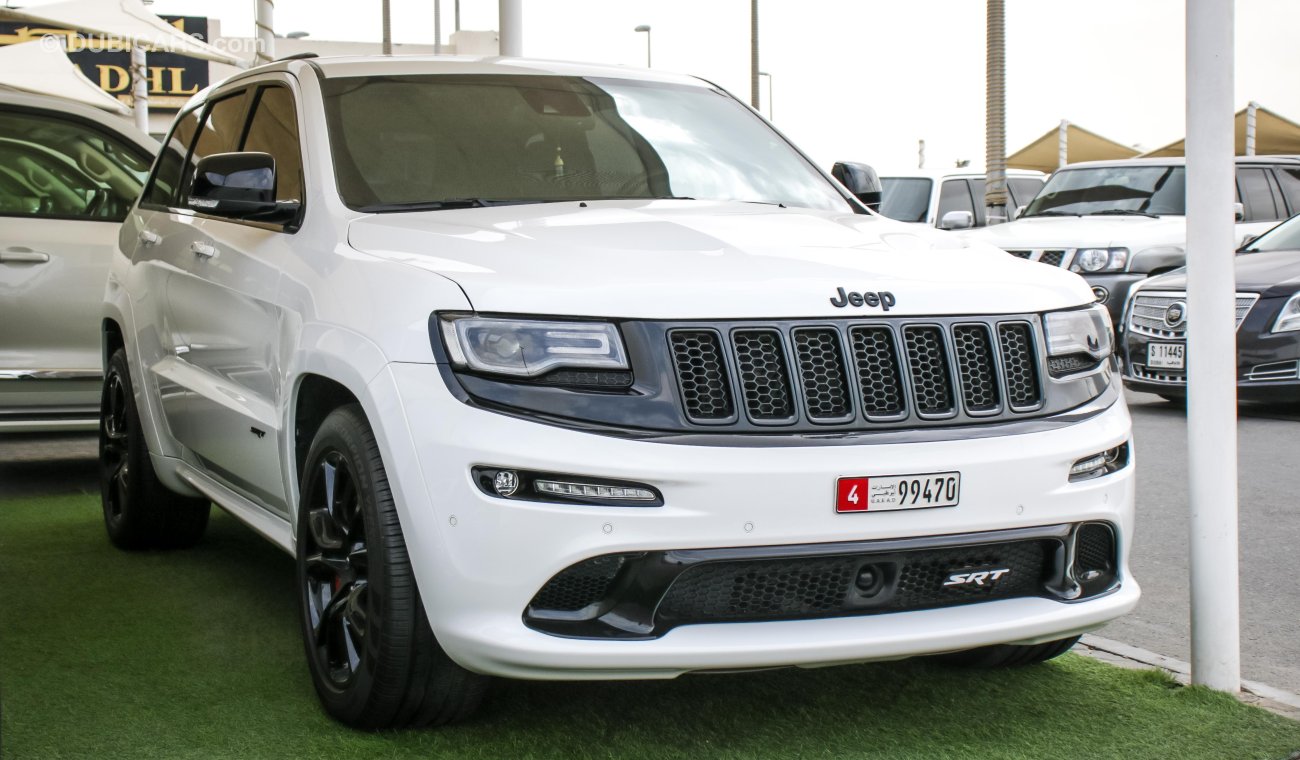 Jeep Grand Cherokee SRT