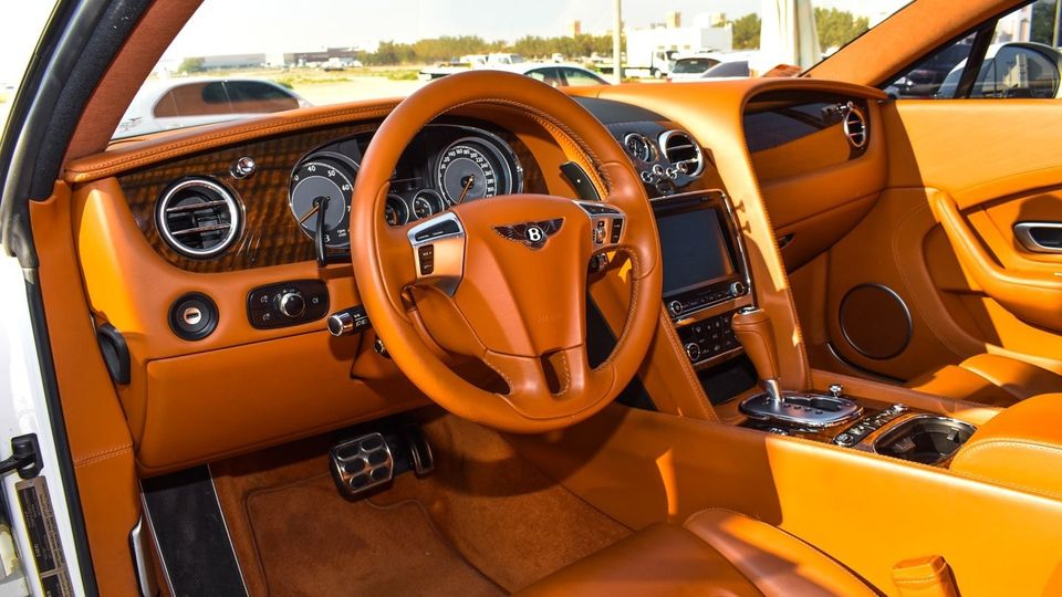 Used Bentley Continental GT 2013 for sale in Sharjah 706410