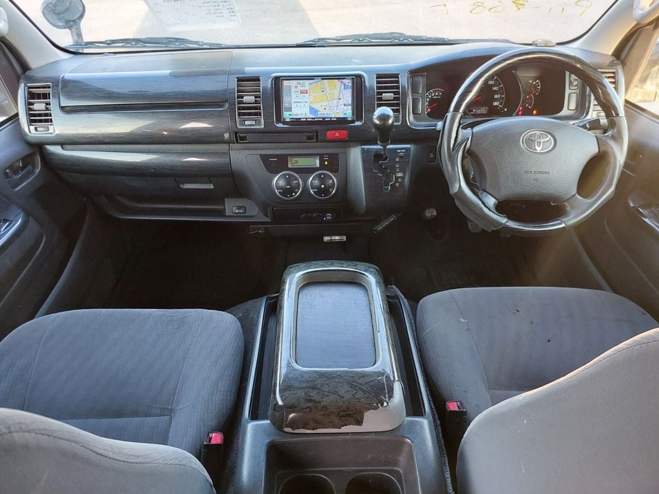 Toyota Hiace 2011 TOYOTA HIACE VAN RHD PETORL AUTOMATIC 2.0 CC(PM46101)