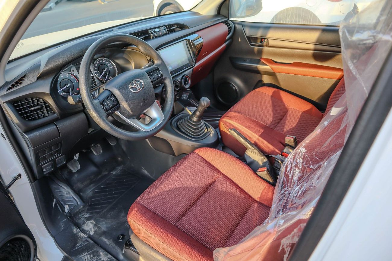 تويوتا هيلوكس GL 2.7L Single Cab Utility