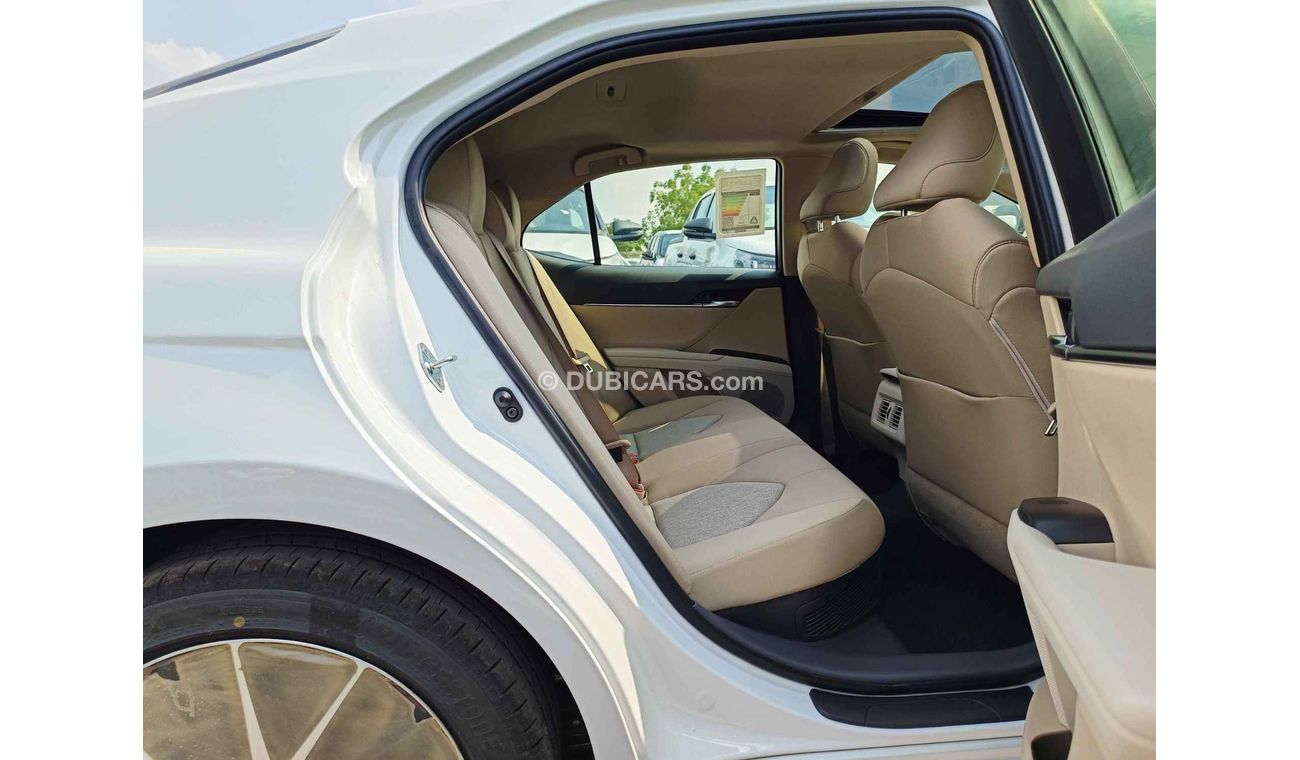 Toyota Camry GLE HYBRID, 2.5L PETROL / DRIVER POWER SEAT / SUNROOF (CODE # 67924)