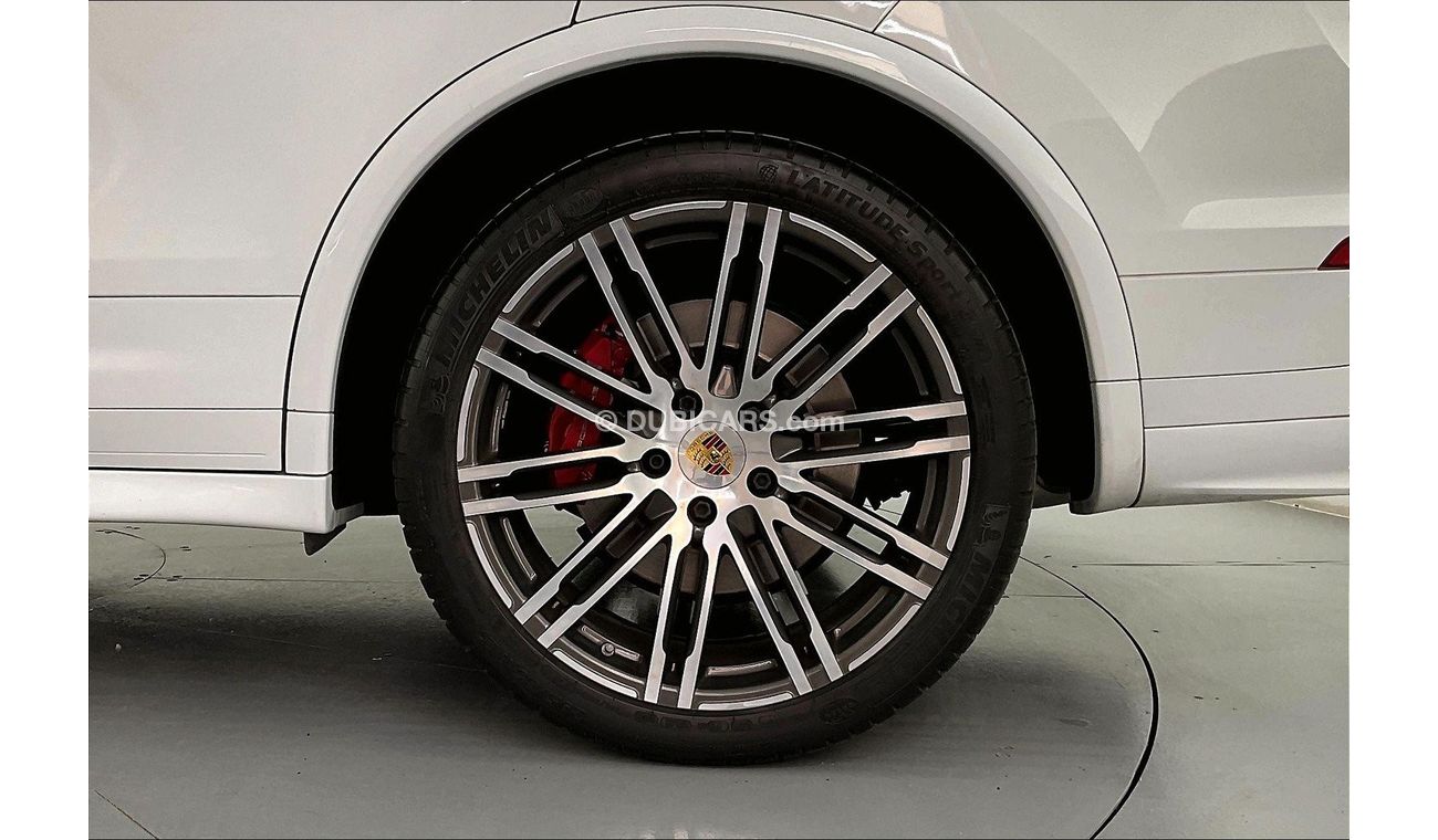 Porsche Cayenne GTS | 1 year free warranty | 0 down payment | 7 day return policy