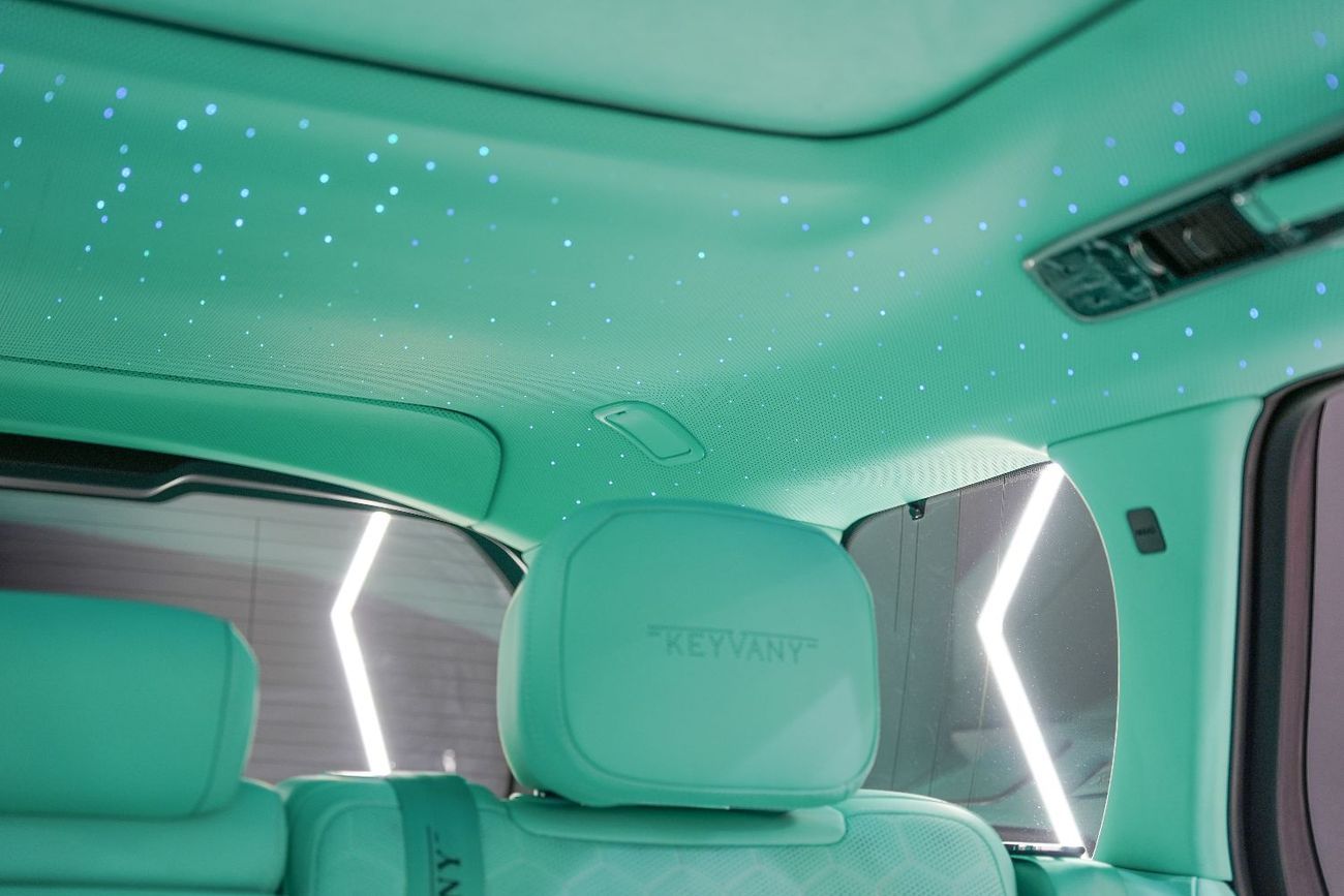 Land Rover Range Rover HSE P530 4.4L Vogue, Full Keyvany Kit, Rear Entertainment, Panoramic Roof w/ Starlight!!