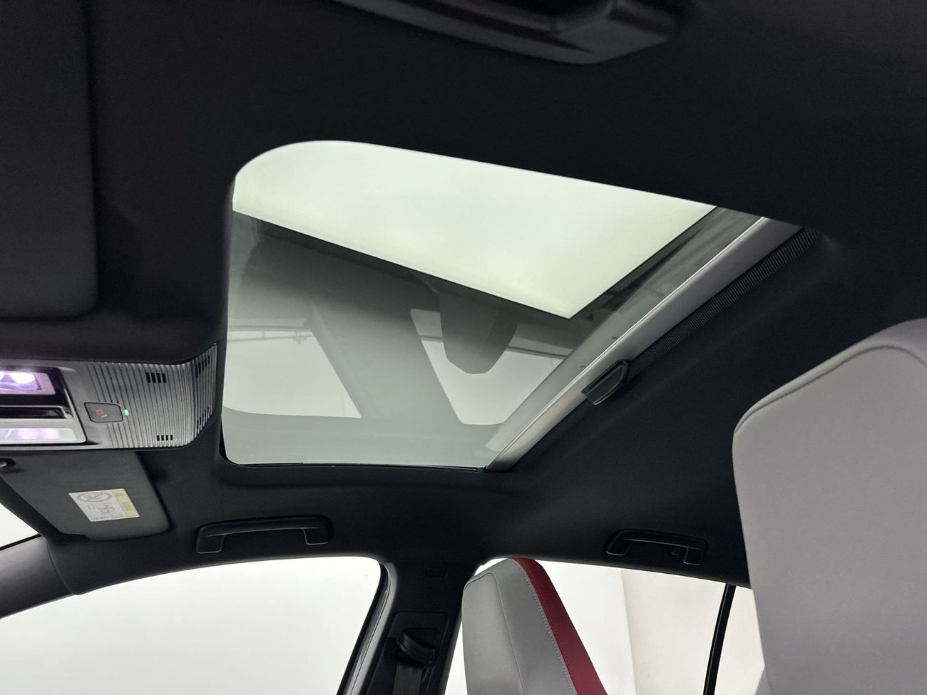 فولكس واجن جولف GTI SEL 2.0T