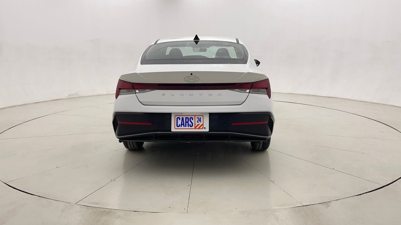 هيونداي إلانترا SMART 1.6 | بدون دفعة مقدمة | اختبار القيادة في المنزل