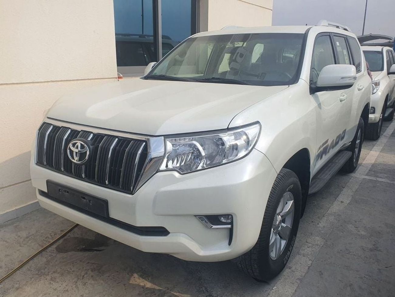 Toyota Prado TX-L 2.7L (160 HP)