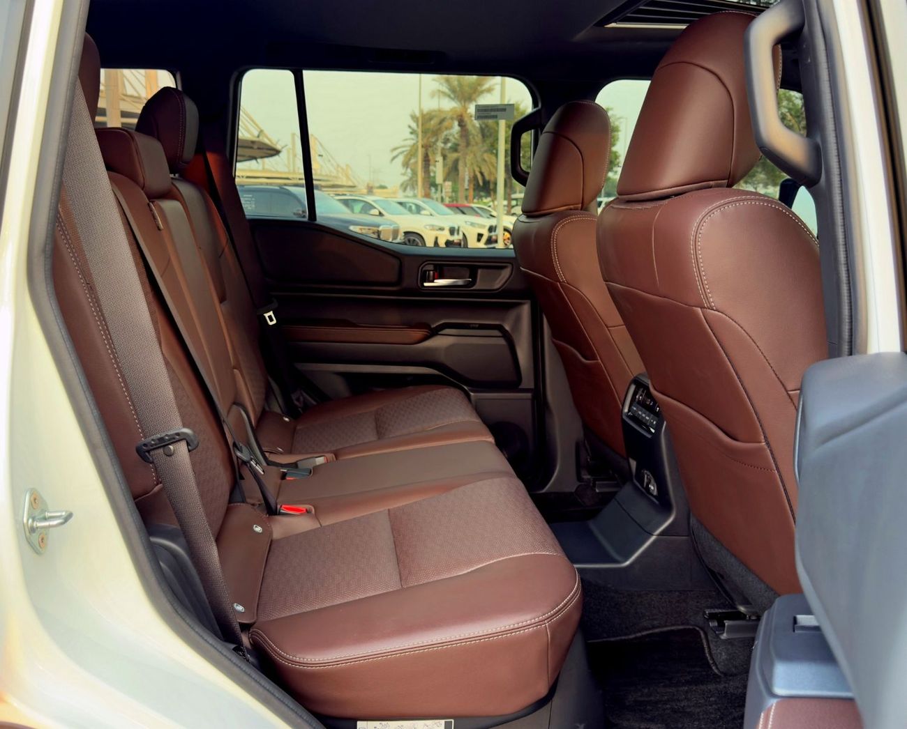 Toyota Prado Adventure Mono Tone 2.4T