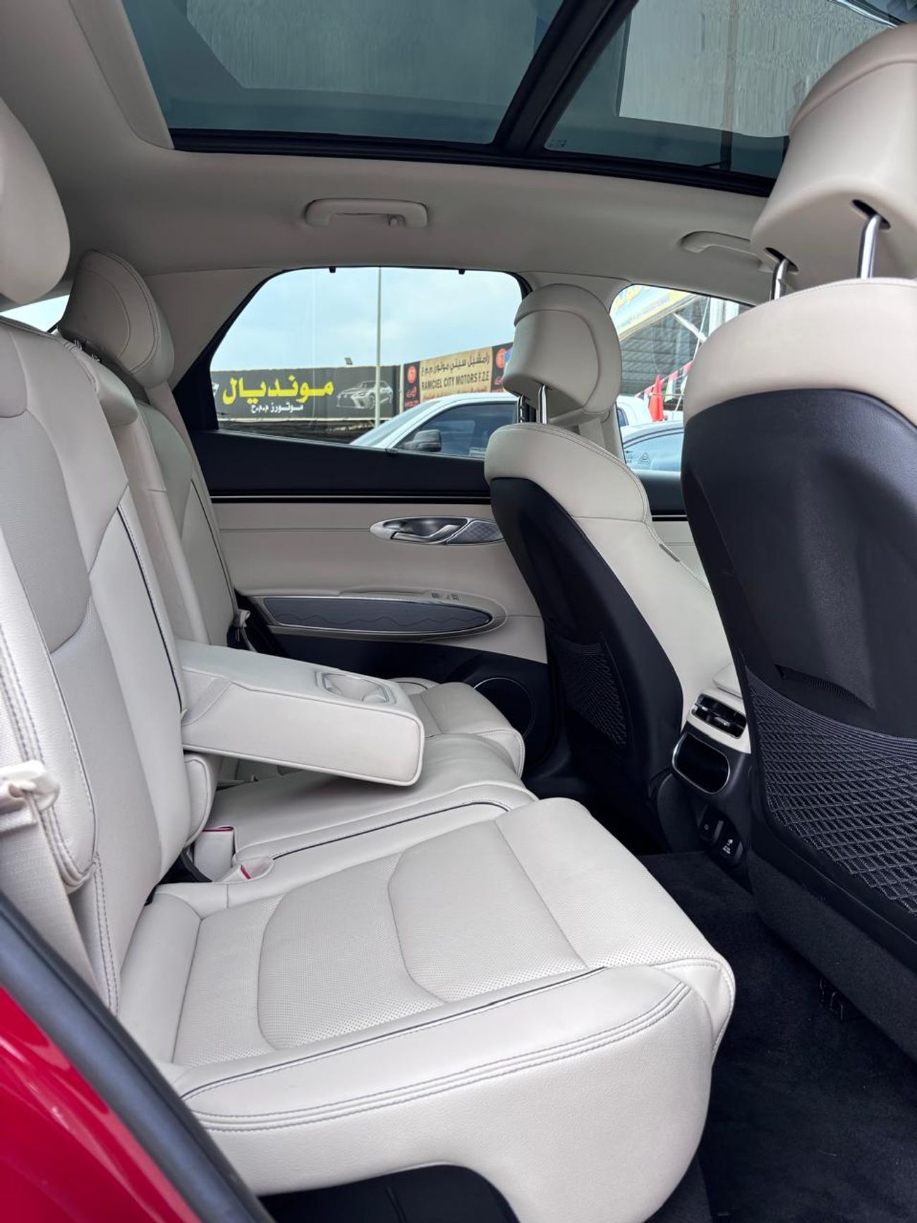 Genesis GV70 Prestige Plus 2.5L AWD