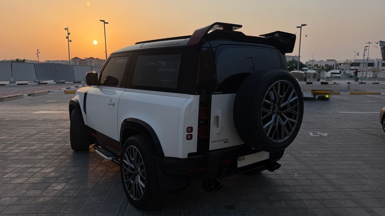 لاند روفر ديفندر