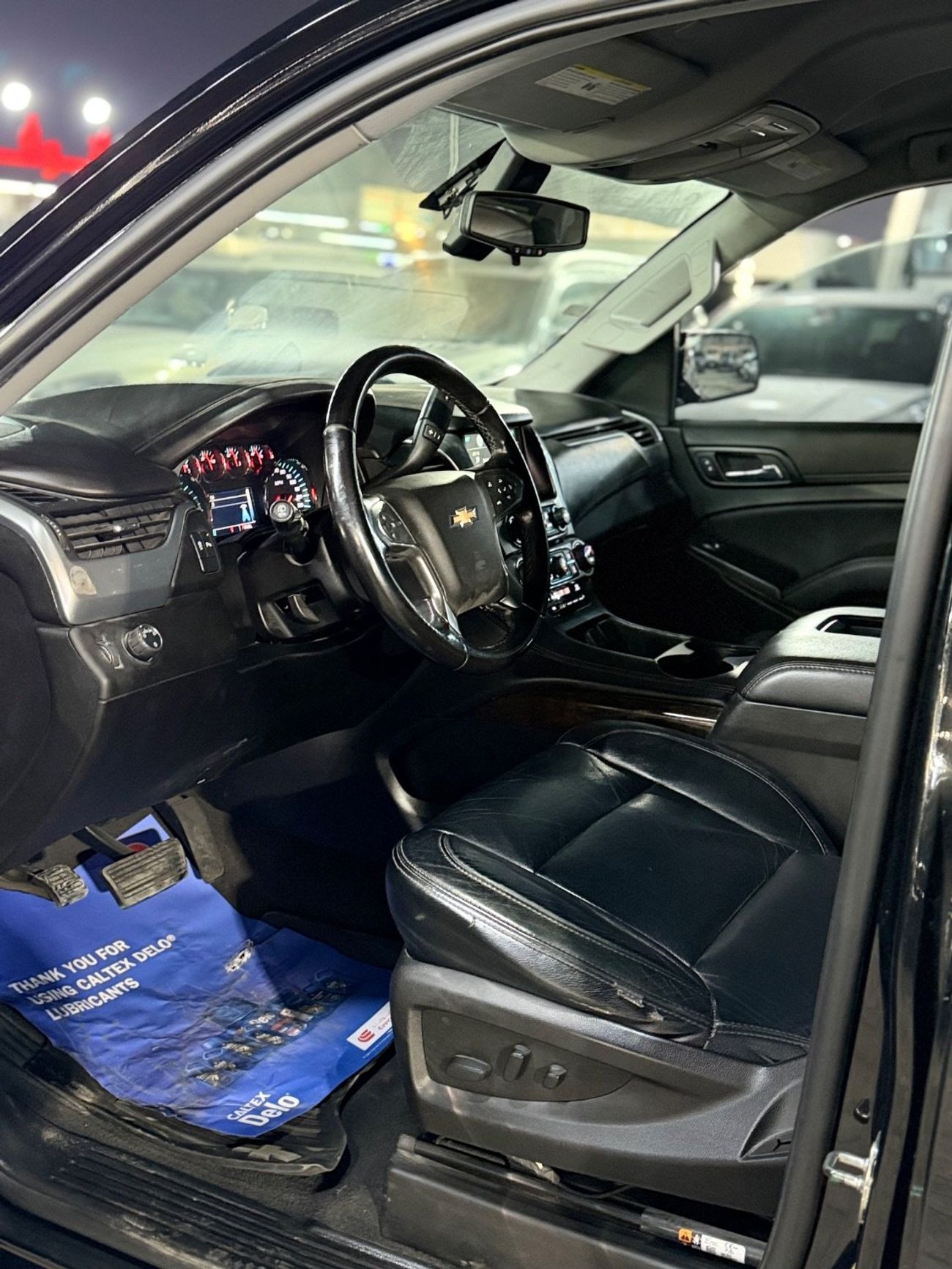 Chevrolet Suburban LT 5.3L 4WD