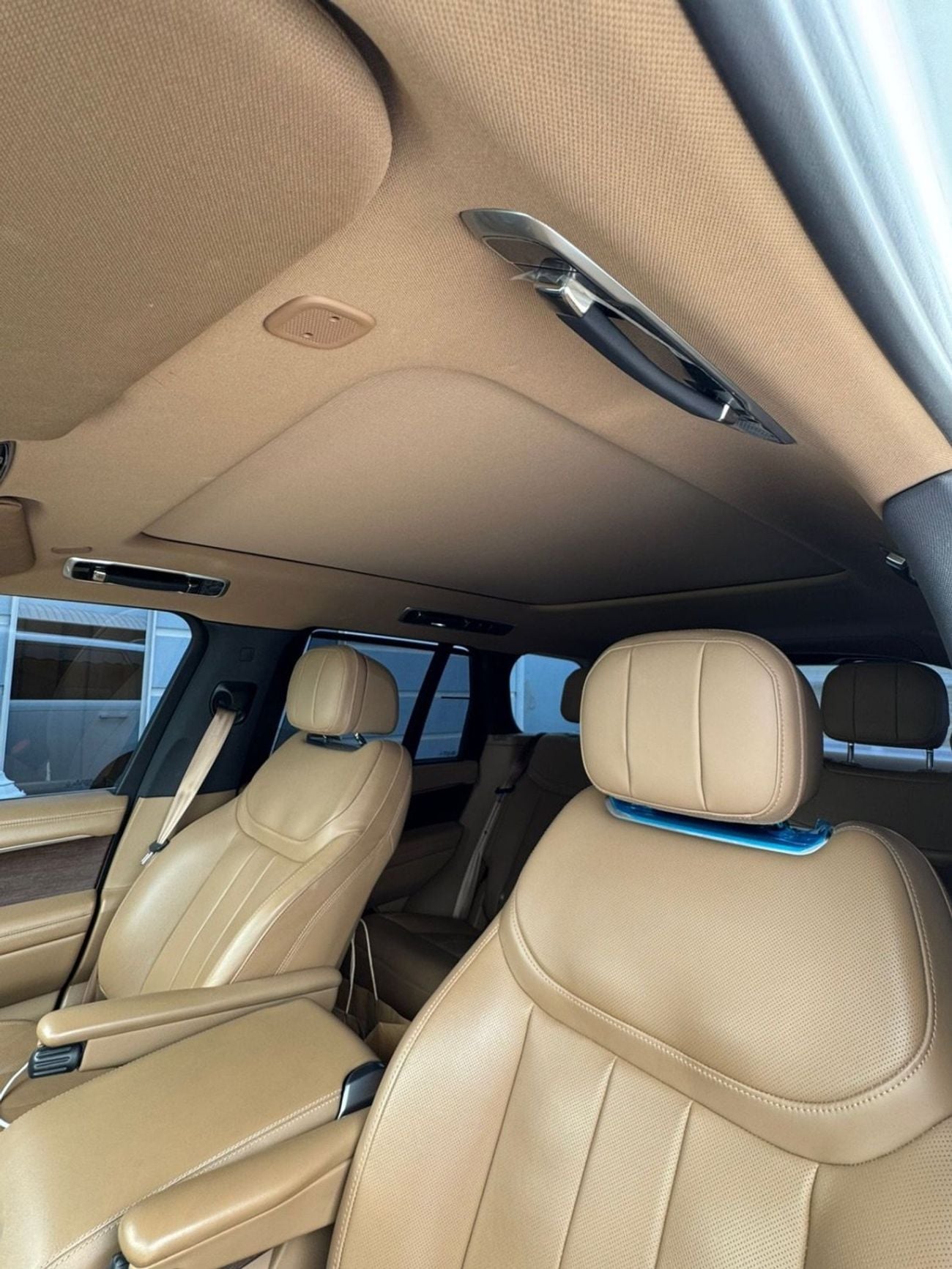 Land Rover Range Rover LWB HSE P530 4.4L - Vouge 2022 - Under Warranty - Perfect Condition- GCC Specs - Full Service Histor