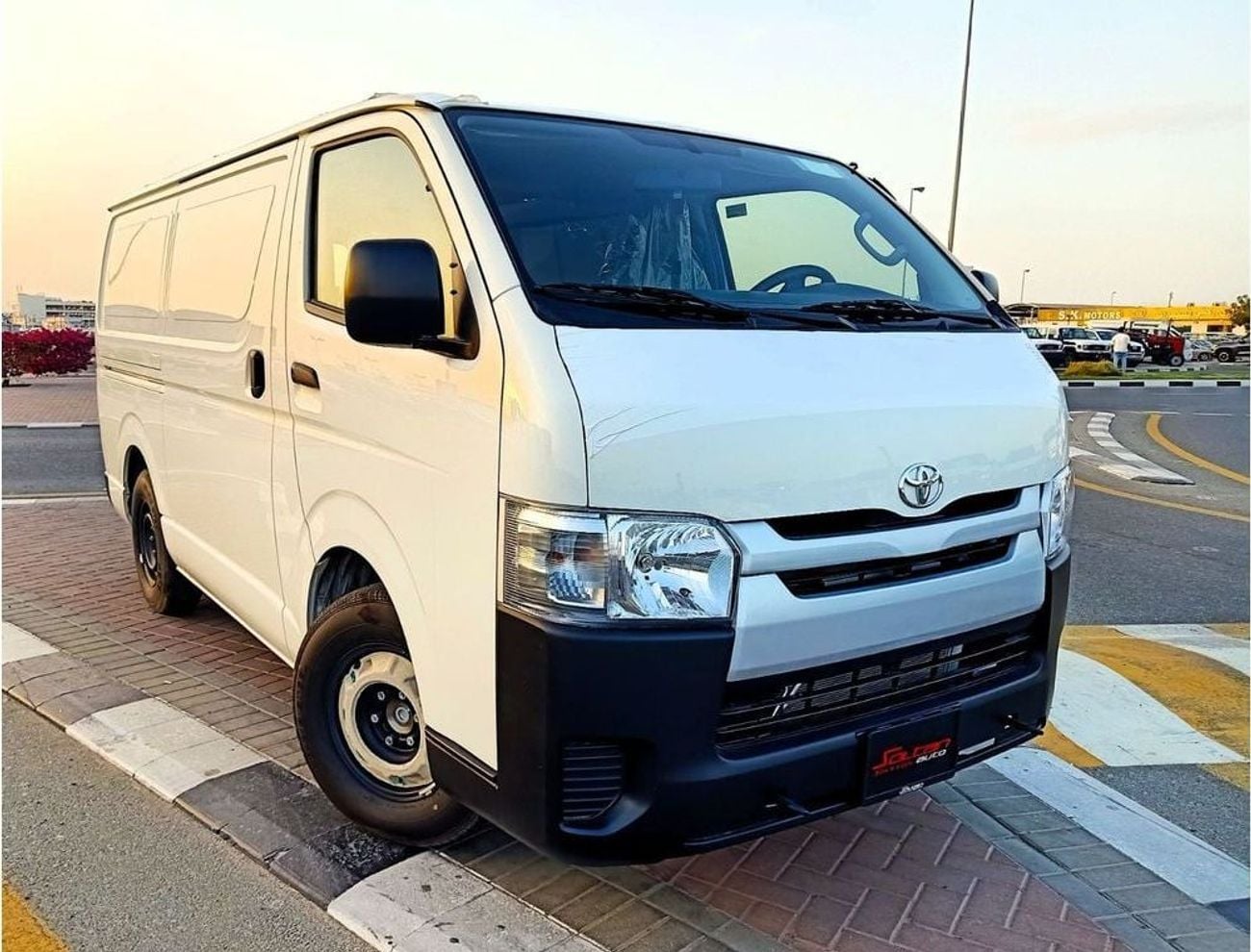 تويوتا هاياس GL TOYOTA HAICE STD ROOF CARGO 2.5L DIESEL M/T 2024 MODEL