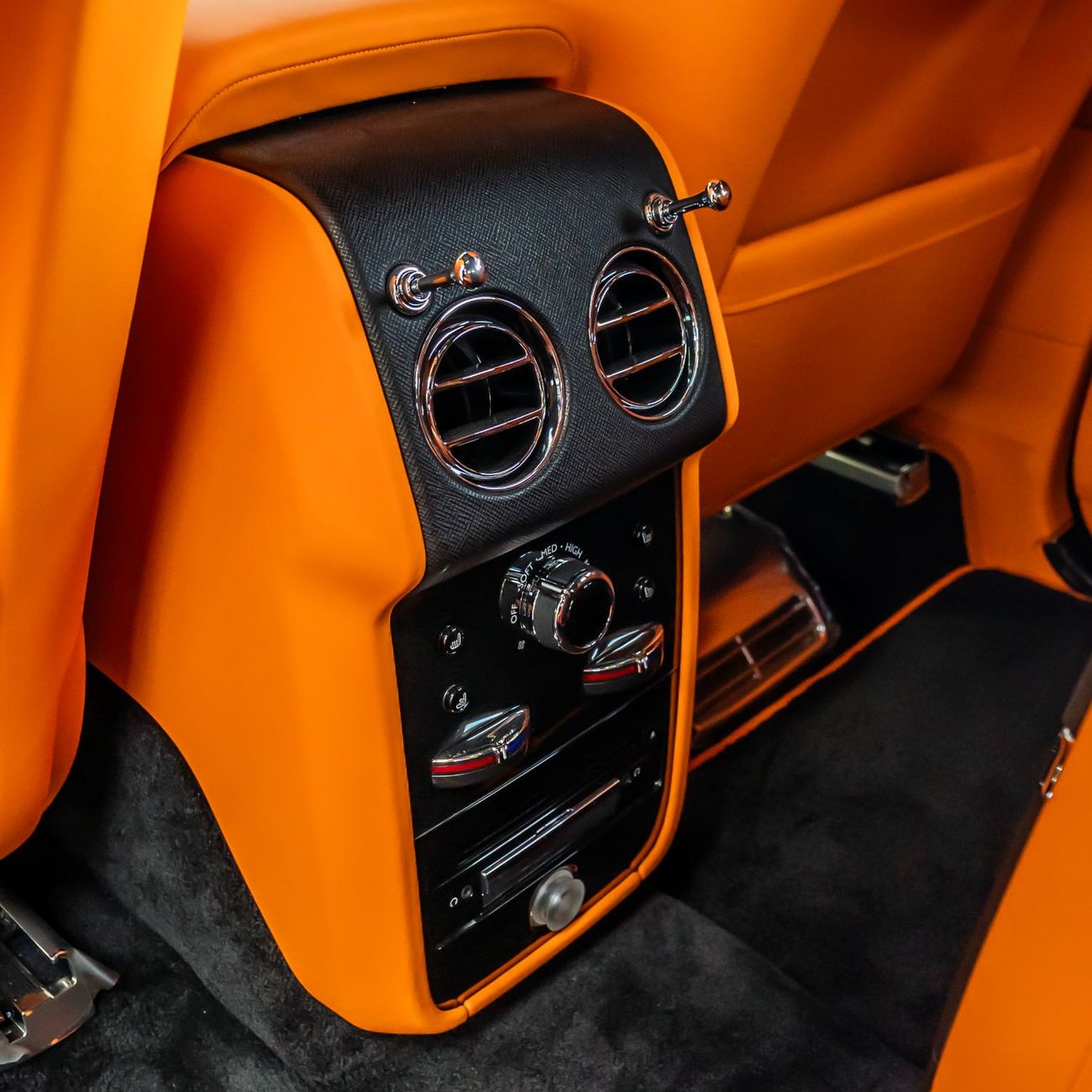 Rolls-Royce Cullinan 2023 ROLLS ROYCE CULLINAN MANSORY BRAND NEW