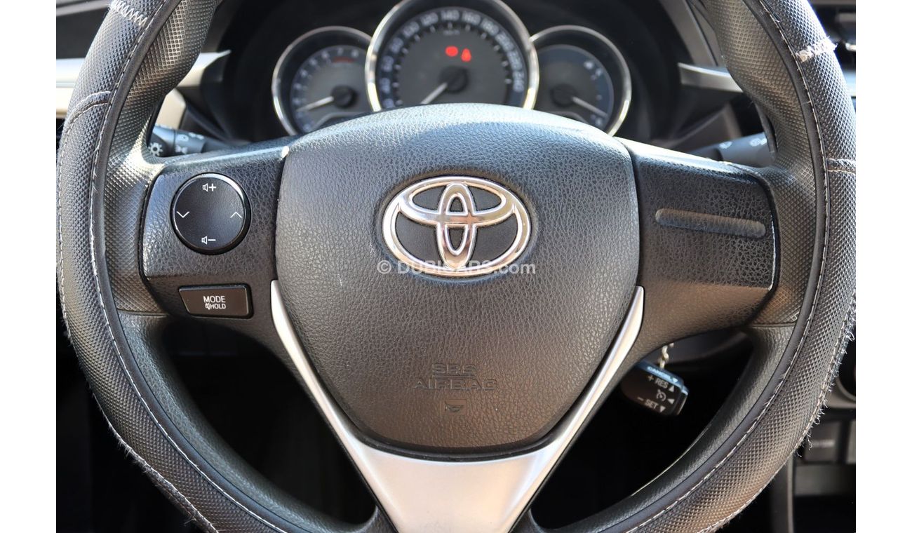 تويوتا كورولا SE خليجي - خالية من الحوادث - مكينة 1600 سي سي - الاحتفال ال 60 لتويوتا - بحالة ممتازة من الداخل وال