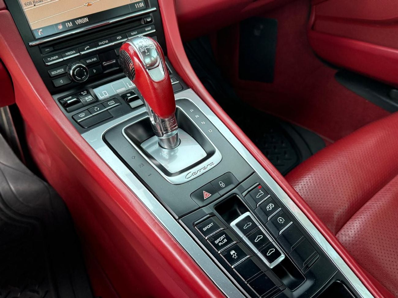 Porsche 911 Carrera 3.6L Coupe PORSCHE CARRERA 911 2013 GCC CARBON FIBER FULL SERVICE HISTORY SPECIAL EDITION 3