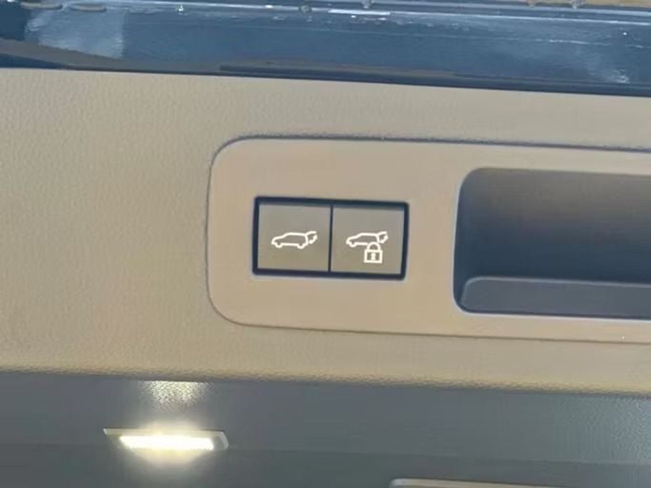 تويوتا لاند كروزر Toyota landcruise 2026Model Twin turbo 3.5L VXR V6 Colour Black Interior Red push start Transmission