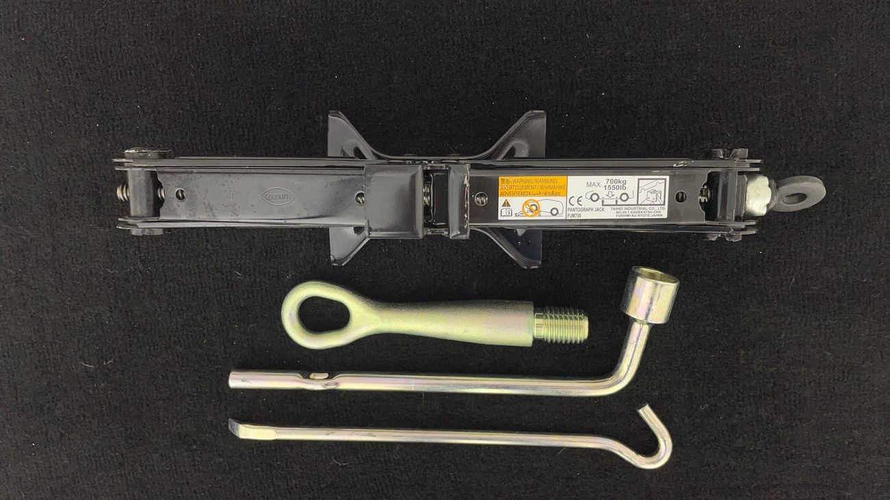 ميتسوبيشي اتراج GLX HIGHLINE 1.2 | بدون دفعة مقدمة | اختبار القيادة في المنزل